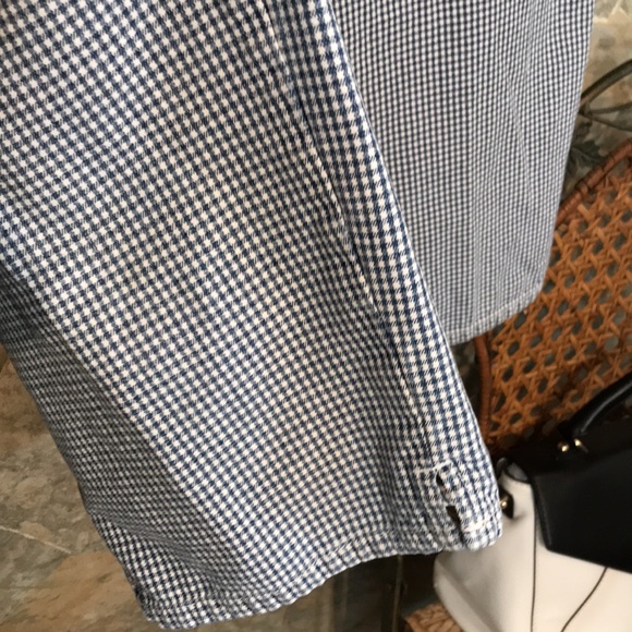 Halston 🌹 Blue and white herringbone capri pants. - Picture 3 of 9